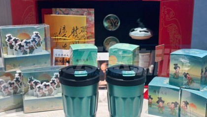 继续送！来大象客户端看2025元宵奇妙游，文创礼包送不停