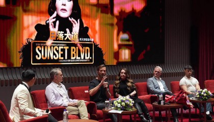 《日落大道》开启中国首演，莎拉·布莱曼30年后重返音乐剧舞台：“期待与中国观众书写新的艺术记忆”