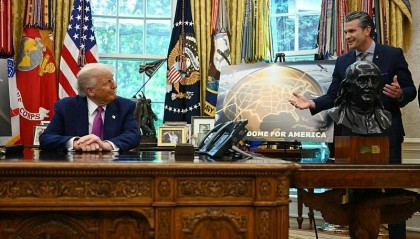 “特朗普疏忽了，要对付中俄导弹，少了加拿大不行”