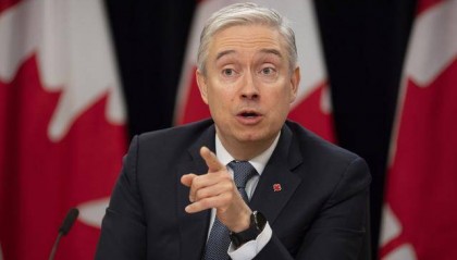 加拿大财长：加拿大需要抗击美国关税