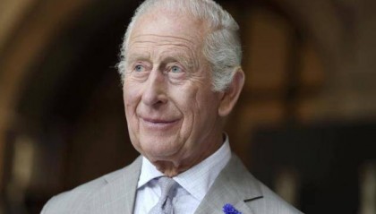 查尔斯三世出手，对特朗普发出加拿大“主权警告”