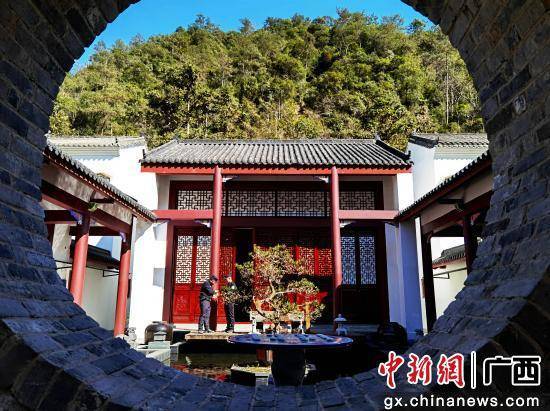 贺州平桂：景“警”相随护平安