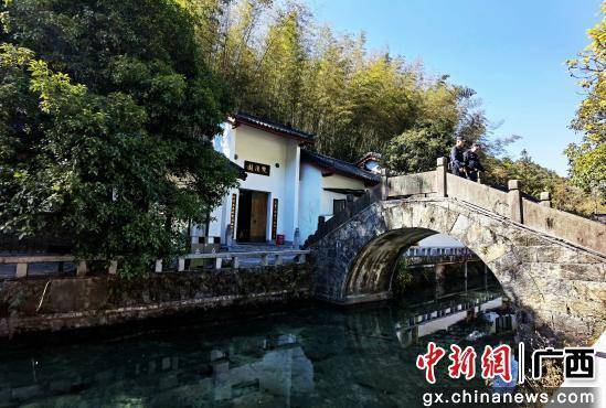 贺州平桂：景“警”相随护平安