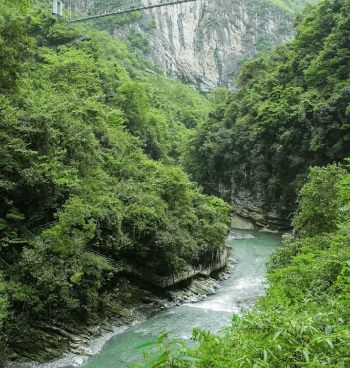 恩施旅游全攻略！恩施必玩景点介绍，看完从此不迷路，恩施必玩攻略-详细实用版