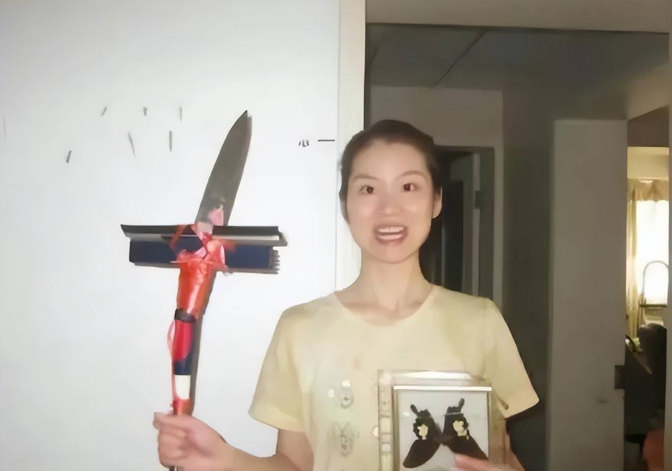 每天发一张恐怖自拍?天涯论坛最诡异事件之一,小婷562始末