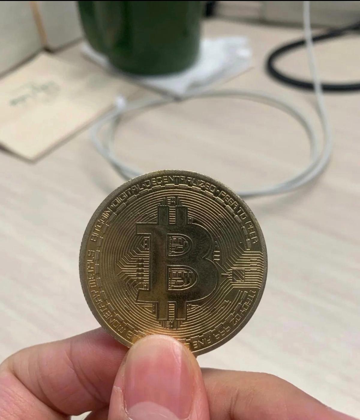 币知道(壁纸刀怎么换刀片图解)